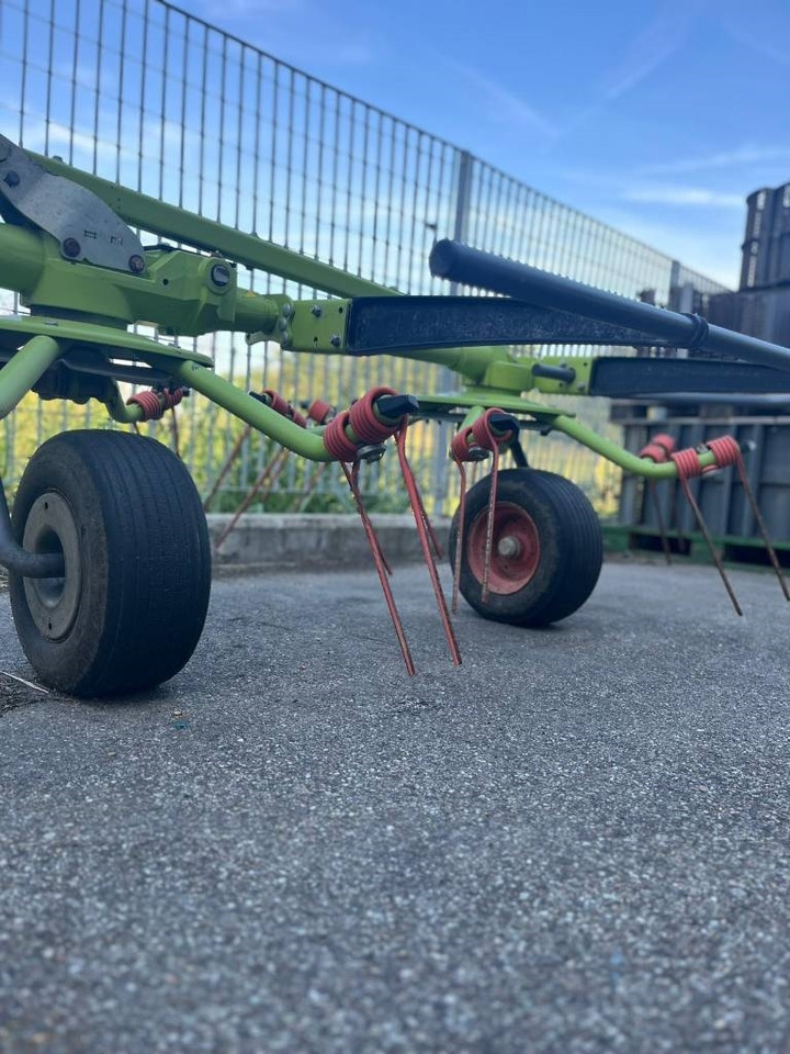 Claas VOLTO 65 - 翻草机/ 搂草机:图3 Claas VOLTO 65 - 翻草机/ 搂草机:图3