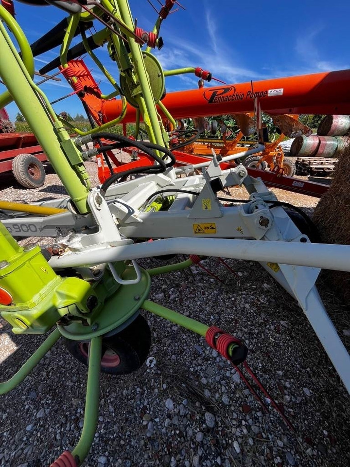Claas Volto 900 T - 翻草机/ 搂草机:图4 Claas Volto 900 T - 翻草机/ 搂草机:图4