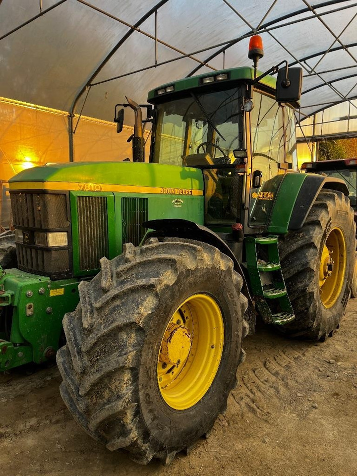 John Deere 7810 - 拖拉机:图1 John Deere 7810 - 拖拉机:图1