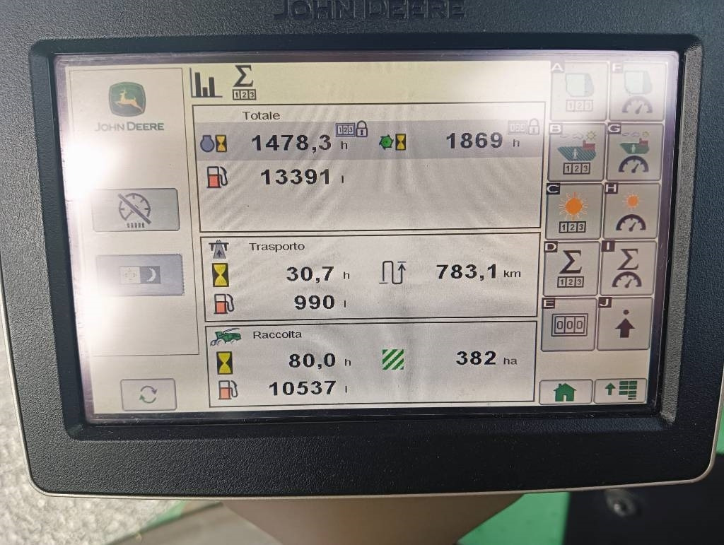 John Deere 8800 - 饲料收割机:图3 John Deere 8800 - 饲料收割机:图3