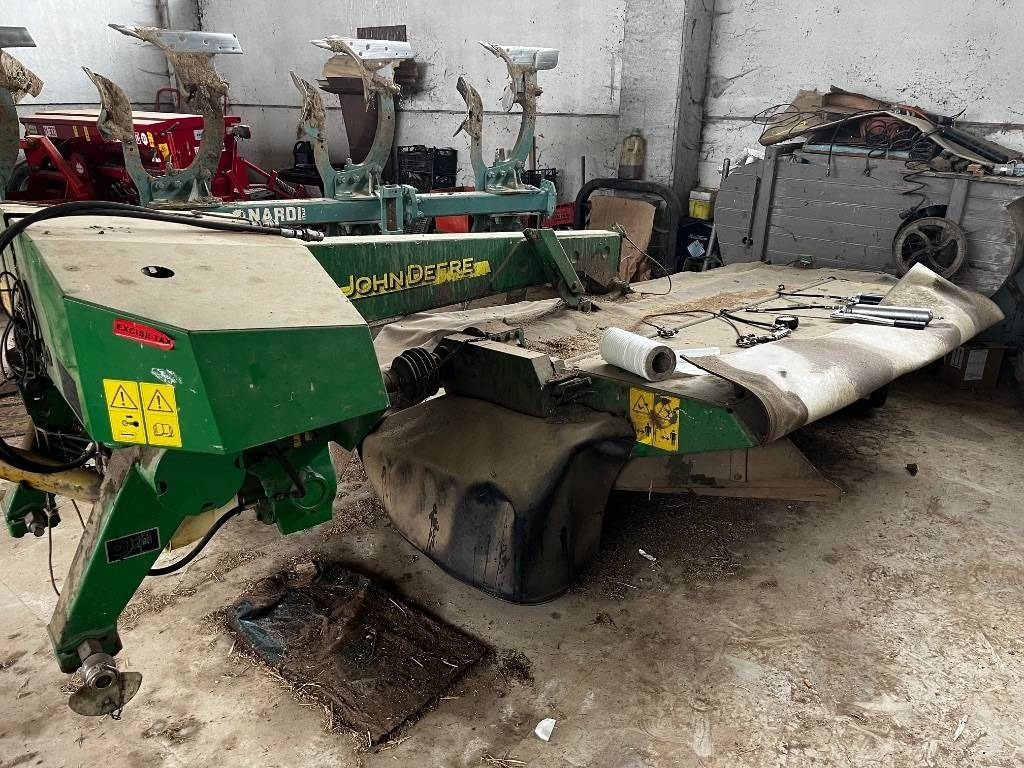 John Deere CC0324 - 割草机:图1 John Deere CC0324 - 割草机:图1
