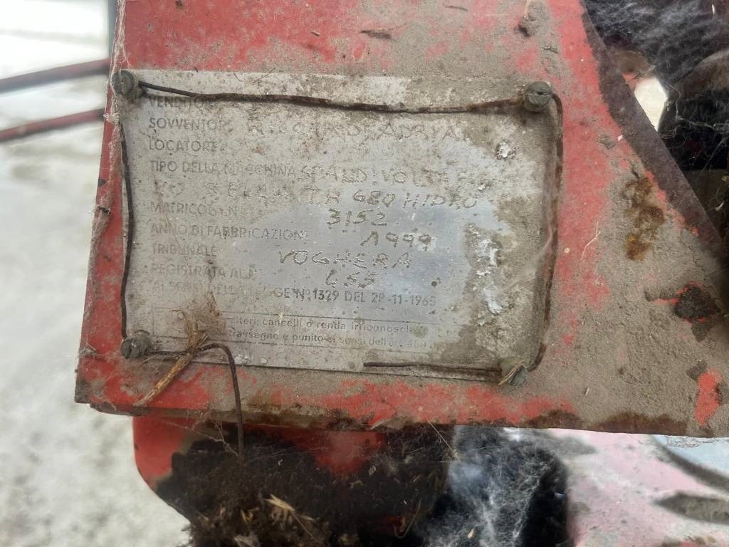 Lely TH 680 - 翻草机/ 搂草机:图2 Lely TH 680 - 翻草机/ 搂草机:图2