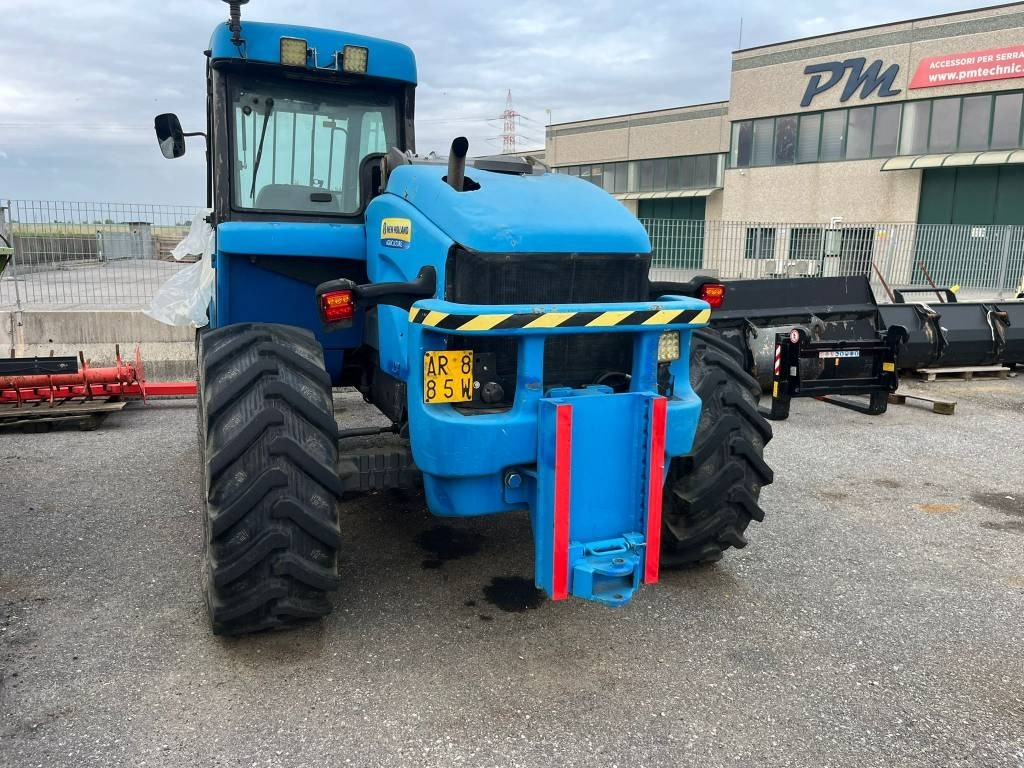 New Holland LM 430 - 伸缩臂叉装车:图3 New Holland LM 430 - 伸缩臂叉装车:图3