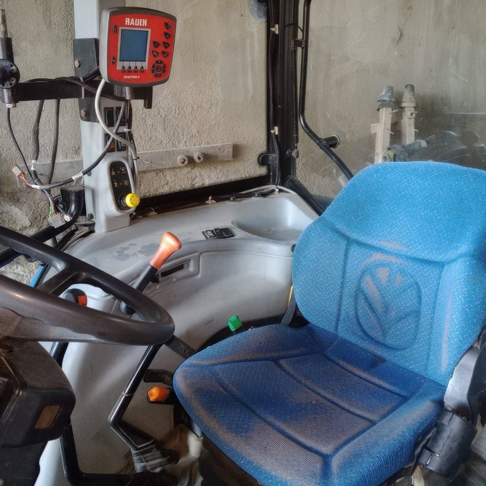 New Holland T 5050 - 拖拉机:图4 New Holland T 5050 - 拖拉机:图4