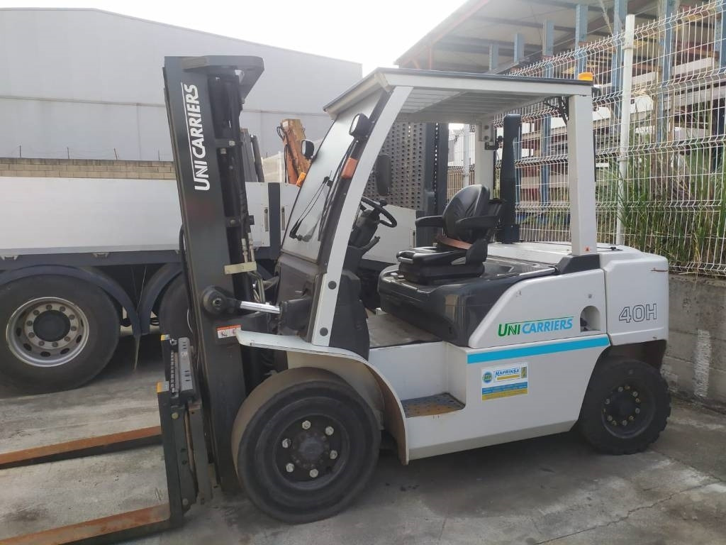 UniCarriers D1F4A40Q - 柴油叉车:图1 UniCarriers D1F4A40Q - 柴油叉车:图1