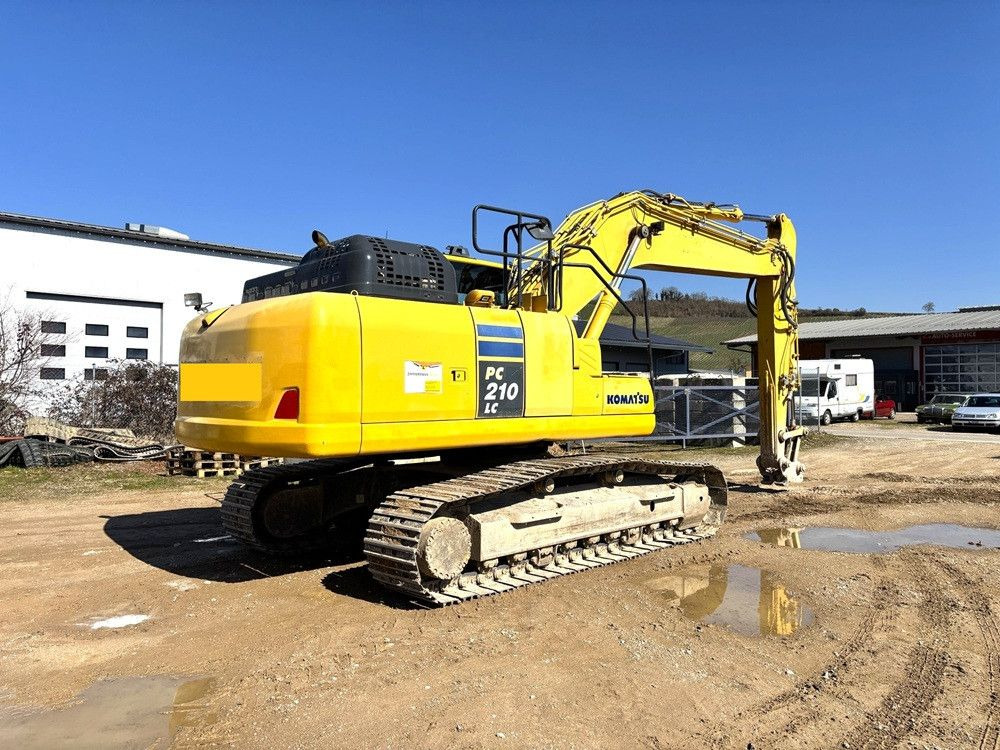 Komatsu PC210LC-11 - 履带式挖掘机:图2 Komatsu PC210LC-11 - 履带式挖掘机:图2