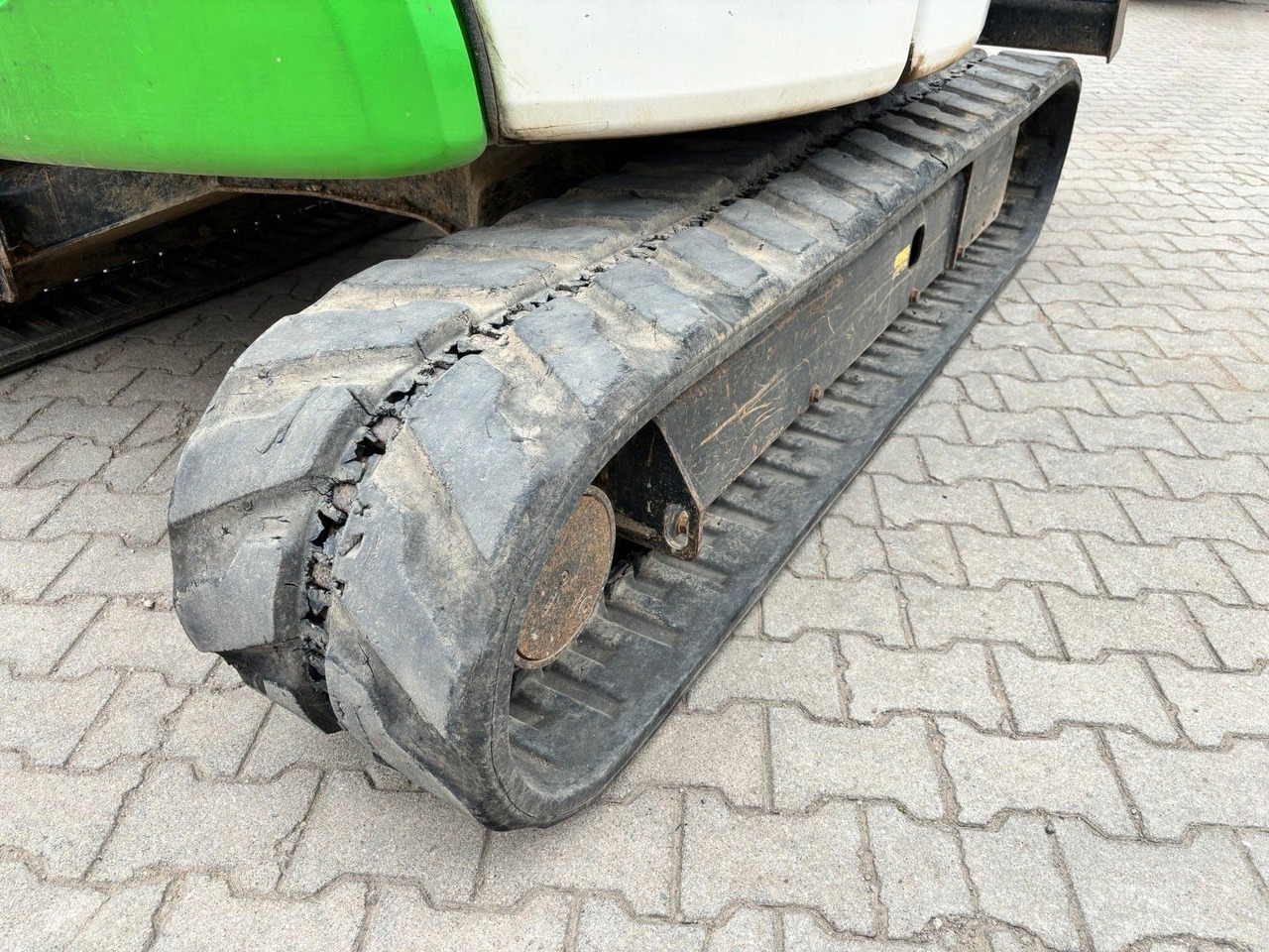 Komatsu PC55MR-5 - 小型挖掘机:图3 Komatsu PC55MR-5 - 小型挖掘机:图3