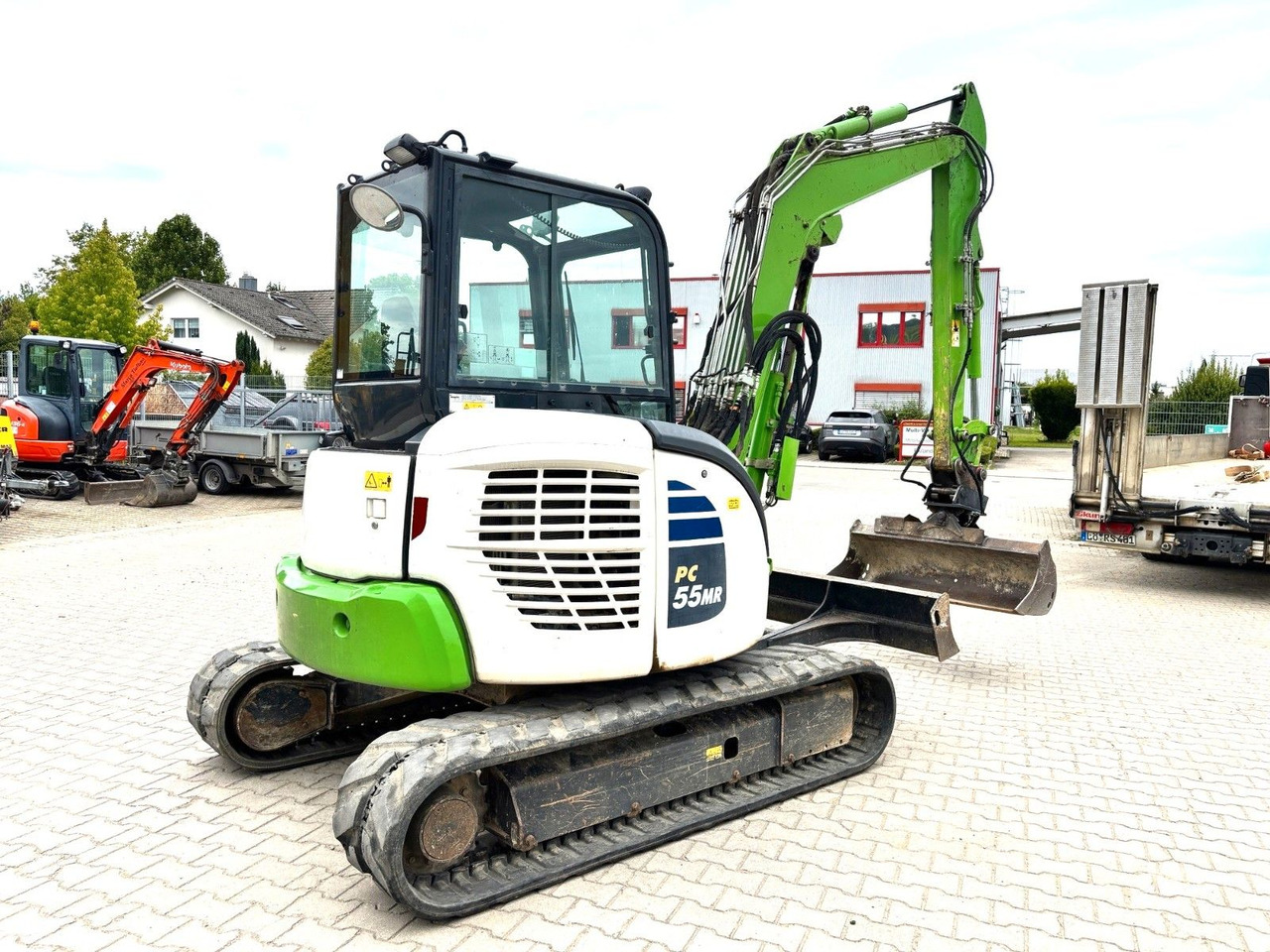 Komatsu PC55MR-5 - 小型挖掘机:图2 Komatsu PC55MR-5 - 小型挖掘机:图2