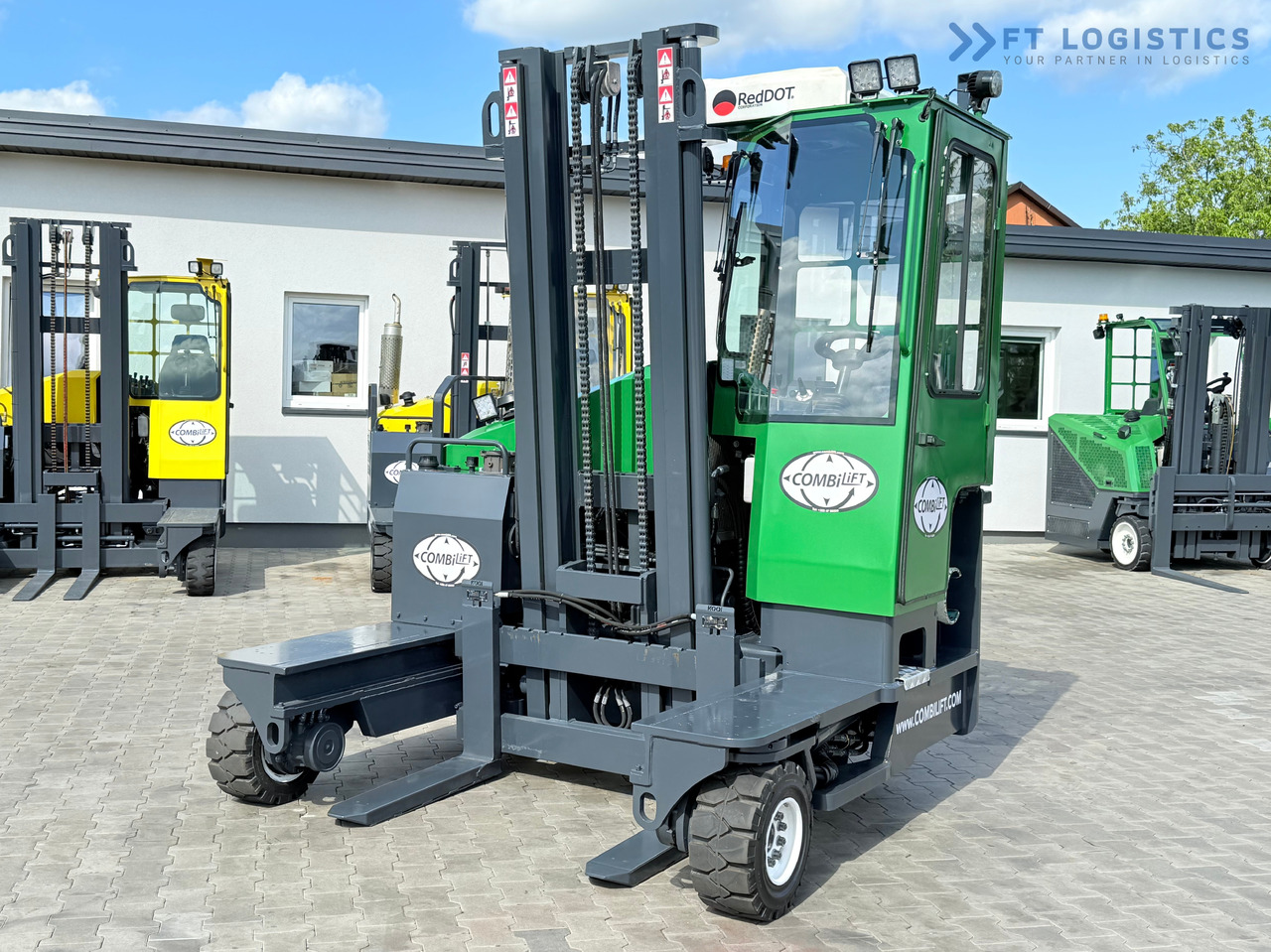 COMBILIFT C3500 / DUPLEX 4100MM / GAS / EXTENDABLE FORKS / CABIN / HEATING + AIR CONDITIONING / LIKE NEW - 四向前移式叉车:图2 COMBILIFT C3500 / DUPLEX 4100MM / GAS / EXTENDABLE FORKS / CABIN / HEATING + AIR CONDITIONING / LIKE NEW - 四向前移式叉车:图2