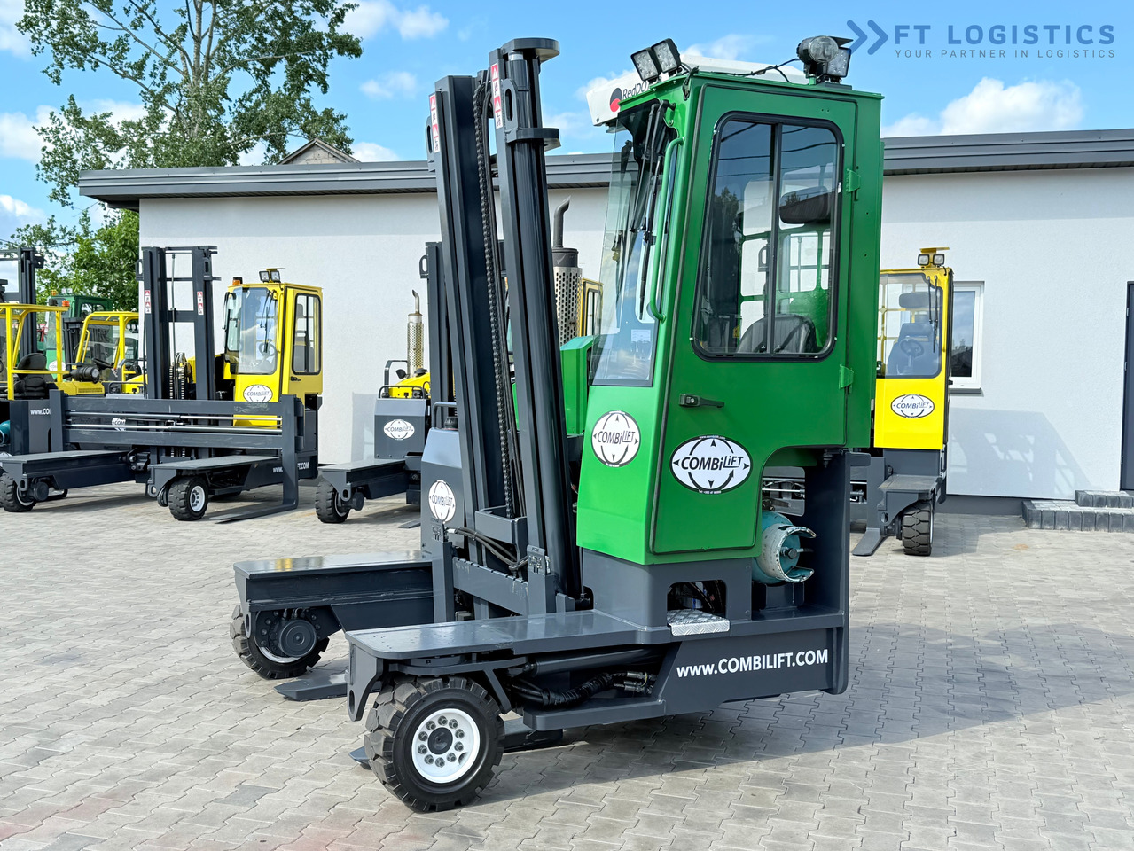 COMBILIFT C3500 / DUPLEX 4100MM / GAS / EXTENDABLE FORKS / CABIN / HEATING + AIR CONDITIONING / LIKE NEW - 四向前移式叉车:图3 COMBILIFT C3500 / DUPLEX 4100MM / GAS / EXTENDABLE FORKS / CABIN / HEATING + AIR CONDITIONING / LIKE NEW - 四向前移式叉车:图3