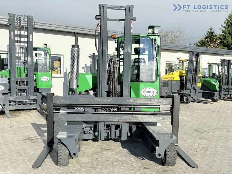Combilift C3000 / DIESEL / DUPLEX 4200MM / FREE LIFT / WIDE FORK POSITIONER / FULL CABIN / EXCELLENT CONDITION / Wide range of four-way an - 四向前移式叉车:图4 Combilift C3000 / DIESEL / DUPLEX 4200MM / FREE LIFT / WIDE FORK POSITIONER / FULL CABIN / EXCELLENT CONDITION / Wide range of four-way an - 四向前移式叉车:图4