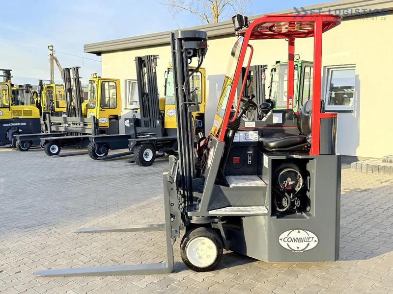 Combilift C3000CB / GAS / TRIPLEX 4900MM / FREE LIFT / SIDE SHIFT / FORK POSITIONER / EXCELLENT CONDITION / Wide range of four-way and sid - 四向前移式叉车:图2 Combilift C3000CB / GAS / TRIPLEX 4900MM / FREE LIFT / SIDE SHIFT / FORK POSITIONER / EXCELLENT CONDITION / Wide range of four-way and sid - 四向前移式叉车:图2