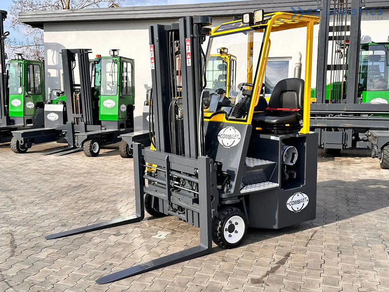 Combilift C3000CB / LPG / TRIPLEX / 4900MM / FREE LIFT / POSITIONER / LIKE NEW C3000CB / LPG / TRIPLEX / 4900MM / FREE LIFT / POSITIONER / - 四向前移式叉车:图2 Combilift C3000CB / LPG / TRIPLEX / 4900MM / FREE LIFT / POSITIONER / LIKE NEW C3000CB / LPG / TRIPLEX / 4900MM / FREE LIFT / POSITIONER / - 四向前移式叉车:图2