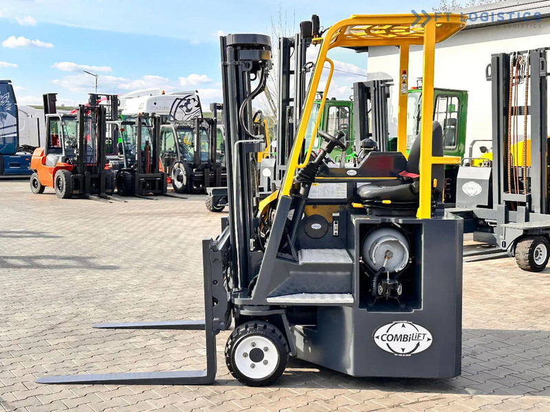 Combilift C3000CB / LPG / TRIPLEX / 4900MM / FREE LIFT / POSITIONER / LIKE NEW C3000CB / LPG / TRIPLEX / 4900MM / FREE LIFT / POSITIONER / - 四向前移式叉车:图5 Combilift C3000CB / LPG / TRIPLEX / 4900MM / FREE LIFT / POSITIONER / LIKE NEW C3000CB / LPG / TRIPLEX / 4900MM / FREE LIFT / POSITIONER / - 四向前移式叉车:图5