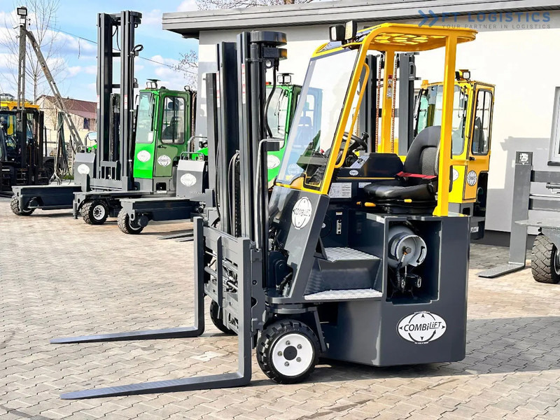 Combilift C3000CB / LPG / TRIPLEX / 4900MM / FREE LIFT / POSITIONER / LIKE NEW C3000CB / LPG / TRIPLEX / 4900MM / FREE LIFT / POSITIONER / - 四向前移式叉车:图3 Combilift C3000CB / LPG / TRIPLEX / 4900MM / FREE LIFT / POSITIONER / LIKE NEW C3000CB / LPG / TRIPLEX / 4900MM / FREE LIFT / POSITIONER / - 四向前移式叉车:图3