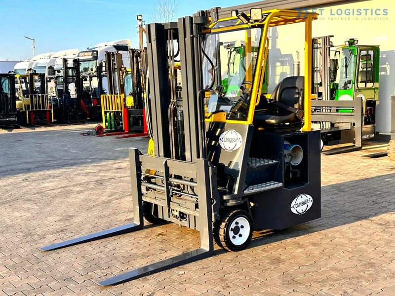 Combilift C3000CB / LPG / TRIPLEX - 4900MM / LPG / FREE LIFT / FORK POSITIONER C3000CB / LPG / TRIPLEX - 4900MM / LPG / FREE LIFT / FORK P - 四向前移式叉车:图1 Combilift C3000CB / LPG / TRIPLEX - 4900MM / LPG / FREE LIFT / FORK POSITIONER C3000CB / LPG / TRIPLEX - 4900MM / LPG / FREE LIFT / FORK P - 四向前移式叉车:图1