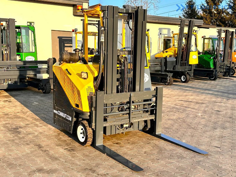 Combilift C3000CB / LPG / TRIPLEX - 4900MM / LPG / FREE LIFT / FORK POSITIONER C3000CB / LPG / TRIPLEX - 4900MM / LPG / FREE LIFT / FORK P - 四向前移式叉车:图4 Combilift C3000CB / LPG / TRIPLEX - 4900MM / LPG / FREE LIFT / FORK POSITIONER C3000CB / LPG / TRIPLEX - 4900MM / LPG / FREE LIFT / FORK P - 四向前移式叉车:图4