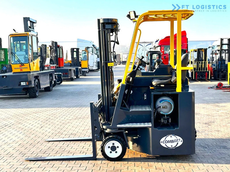 Combilift C3000CB / LPG / TRIPLEX - 4900MM / LPG / FREE LIFT / FORK POSITIONER C3000CB / LPG / TRIPLEX - 4900MM / LPG / FREE LIFT / FORK P - 四向前移式叉车:图2 Combilift C3000CB / LPG / TRIPLEX - 4900MM / LPG / FREE LIFT / FORK POSITIONER C3000CB / LPG / TRIPLEX - 4900MM / LPG / FREE LIFT / FORK P - 四向前移式叉车:图2