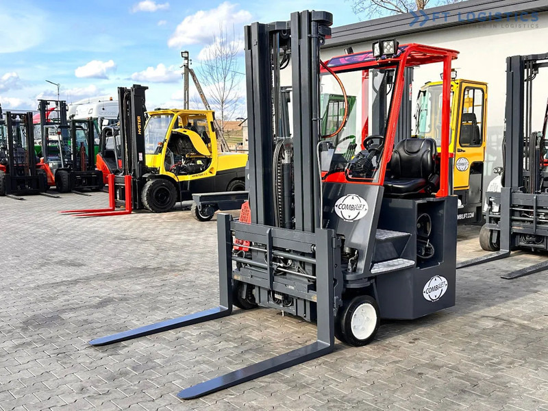 Combilift C3000CB / LPG / TRIPLEX / 5500MM / FREE LIFT / FORK SHIFT / POSITIONER C3000CB / LPG / TRIPLEX / 5500MM / FREE LIFT / FORK SHIFT - 四向前移式叉车:图2 Combilift C3000CB / LPG / TRIPLEX / 5500MM / FREE LIFT / FORK SHIFT / POSITIONER C3000CB / LPG / TRIPLEX / 5500MM / FREE LIFT / FORK SHIFT - 四向前移式叉车:图2