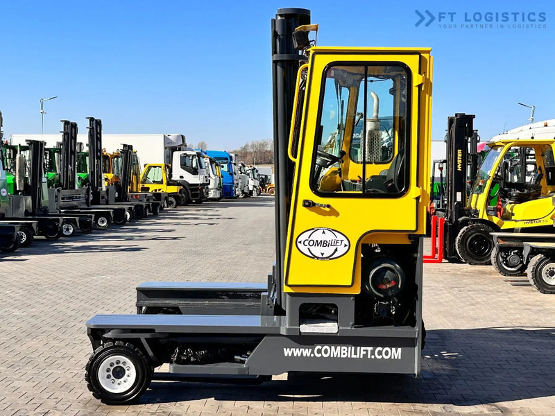 Combilift C4000 / LPG / DUPLEX / 4100MM / SCALE / SIDE SHIFT / LIKE NEW C4000 / LPG / DUPLEX / 4100MM / SCALE / SIDE SHIFT / LIKE NEW - 四向前移式叉车:图2 Combilift C4000 / LPG / DUPLEX / 4100MM / SCALE / SIDE SHIFT / LIKE NEW C4000 / LPG / DUPLEX / 4100MM / SCALE / SIDE SHIFT / LIKE NEW - 四向前移式叉车:图2