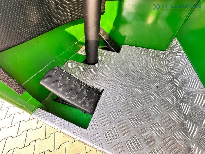 四向前移式叉车 Combilift C4000 / TRIPLEX / 4900MM / LPG / FREE LIFT / FORK SHIFT / LIKE NEW C4000 / TRIPLEX / 4900MM / LPG / FREE LIFT / FORK SHIFT / LIK:图18 四向前移式叉车 Combilift C4000 / TRIPLEX / 4900MM / LPG / FREE LIFT / FORK SHIFT / LIKE NEW C4000 / TRIPLEX / 4900MM / LPG / FREE LIFT / FORK SHIFT / LIK:图18