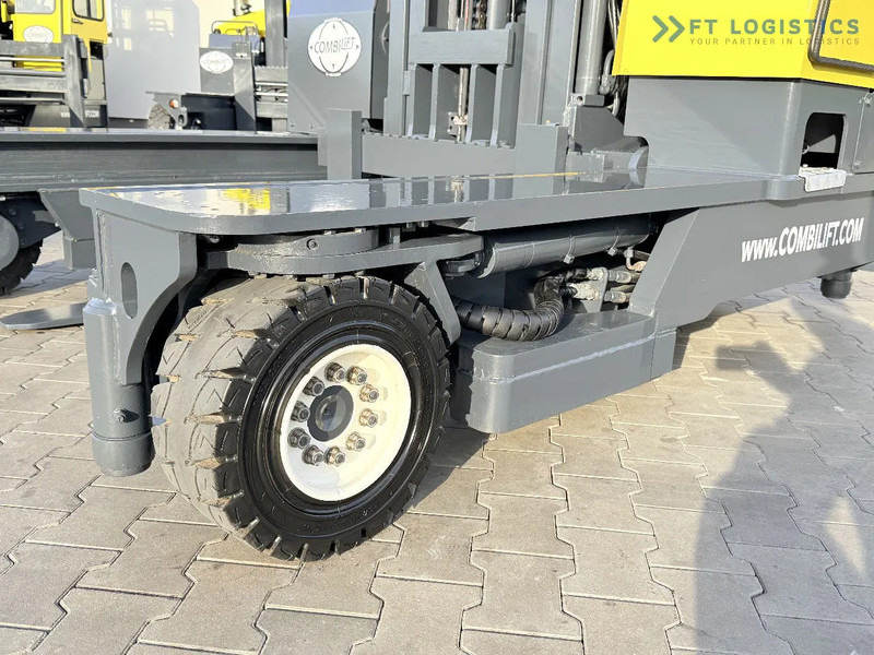 Combilift C5000 / DIESEL / TRIPLEX 7600MM / FULL FREE LIFT / FORK POSITIONER / HEATING / FULL HEATED CABIN / EXCELLENT CONDITION / Wide ra - 四向前移式叉车:图4 Combilift C5000 / DIESEL / TRIPLEX 7600MM / FULL FREE LIFT / FORK POSITIONER / HEATING / FULL HEATED CABIN / EXCELLENT CONDITION / Wide ra - 四向前移式叉车:图4