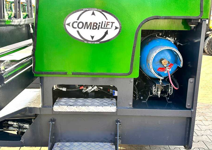 Combilift C5000XL / LPG / AIR CONDITIONING / WIDE POSITIONER / DUPLEX MAST / ADJUSTABLE FORKS / NEW TIRES / EXCELLENT CONDITION! - 四向前移式叉车:图5 Combilift C5000XL / LPG / AIR CONDITIONING / WIDE POSITIONER / DUPLEX MAST / ADJUSTABLE FORKS / NEW TIRES / EXCELLENT CONDITION! - 四向前移式叉车:图5