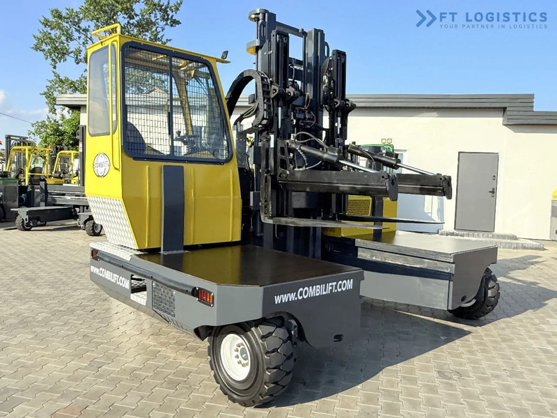 Combilift C6000SR / DUPLEX / 4200MM / LOAD CLAMP ON FORKS / FREE LIFT / DIESEL / POSITIONER / NEW TIRES / LIKE NEW / Wide range of four-wa - 四向前移式叉车:图1 Combilift C6000SR / DUPLEX / 4200MM / LOAD CLAMP ON FORKS / FREE LIFT / DIESEL / POSITIONER / NEW TIRES / LIKE NEW / Wide range of four-wa - 四向前移式叉车:图1