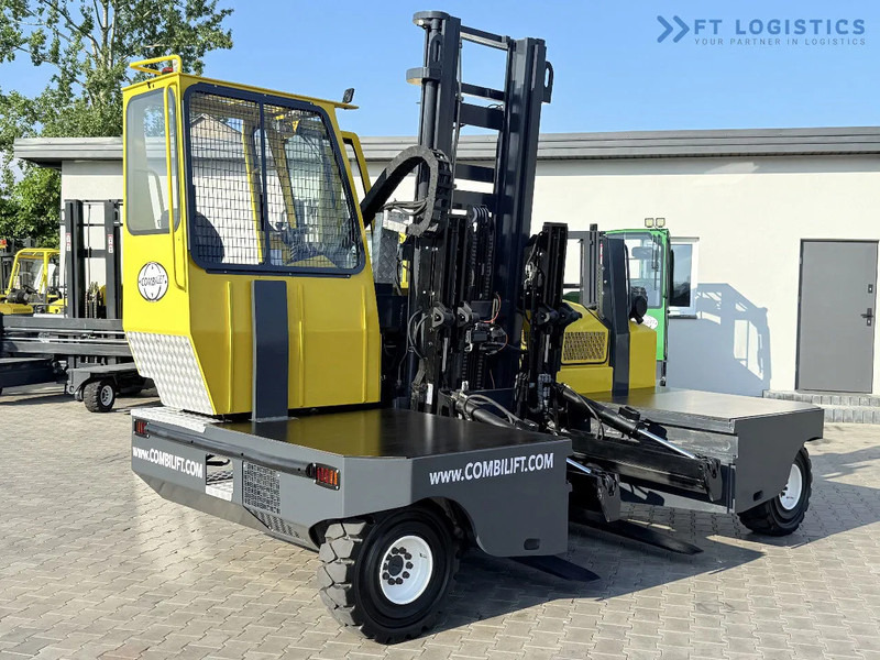 Combilift C6000SR / DUPLEX / 4200MM / LOAD CLAMP ON FORKS / FREE LIFT / DIESEL / POSITIONER / NEW TIRES / LIKE NEW / Wide range of four-wa - 四向前移式叉车:图2 Combilift C6000SR / DUPLEX / 4200MM / LOAD CLAMP ON FORKS / FREE LIFT / DIESEL / POSITIONER / NEW TIRES / LIKE NEW / Wide range of four-wa - 四向前移式叉车:图2