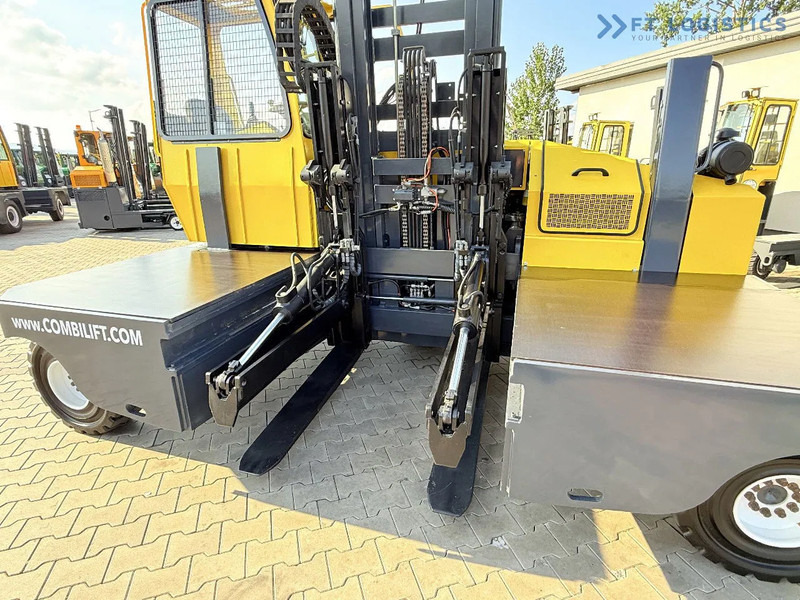 Combilift C6000SR / DUPLEX / 4200MM / LOAD CLAMP ON FORKS / FREE LIFT / DIESEL / POSITIONER / NEW TIRES / LIKE NEW / Wide range of four-wa - 四向前移式叉车:图4 Combilift C6000SR / DUPLEX / 4200MM / LOAD CLAMP ON FORKS / FREE LIFT / DIESEL / POSITIONER / NEW TIRES / LIKE NEW / Wide range of four-wa - 四向前移式叉车:图4