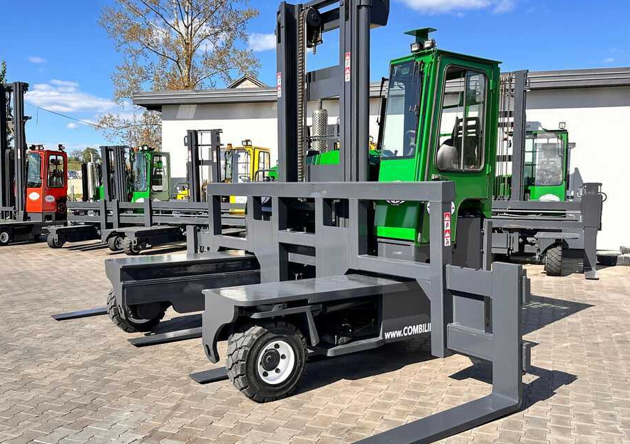 Combilift C8000 / DIESEL / 4600MM / DUPLEX / POSITIONER 5000MM / KUBOTA / EXCELLENT CONDITION - 四向前移式叉车:图1 Combilift C8000 / DIESEL / 4600MM / DUPLEX / POSITIONER 5000MM / KUBOTA / EXCELLENT CONDITION - 四向前移式叉车:图1