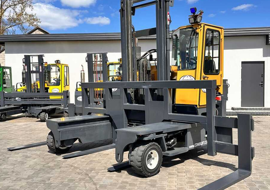 Combilift C9000 / GAS / DUPLEX / 4700MM / FREE LIFT / POSITIONER / FORK SIDE SHIFT / EXCELLENT CONDITION - 四向前移式叉车:图1 Combilift C9000 / GAS / DUPLEX / 4700MM / FREE LIFT / POSITIONER / FORK SIDE SHIFT / EXCELLENT CONDITION - 四向前移式叉车:图1