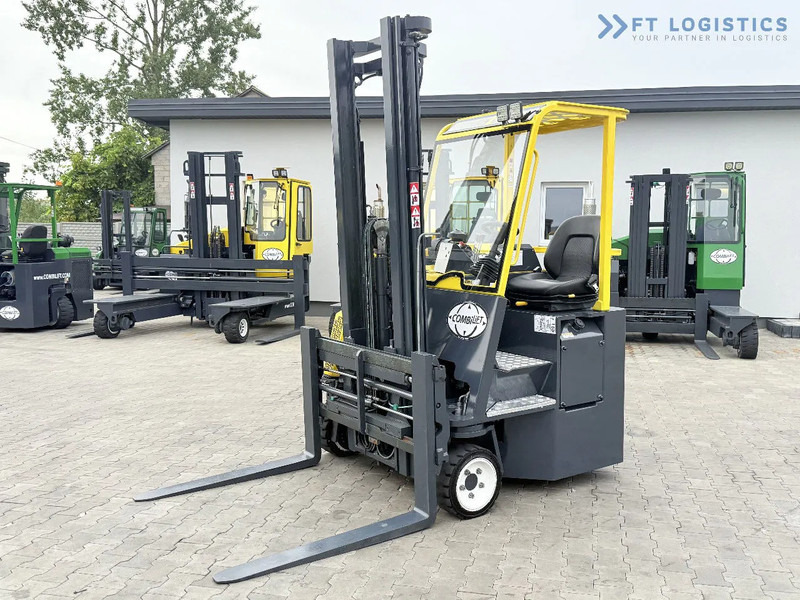 Combilift CB2500 / DUPLEX / 4100MM / DIESEL / FREE LIFT / FORK POSITIONER / SIDE SHIFT / LIKE NEW / Wide range of four-way and side loader - 四向前移式叉车:图1 Combilift CB2500 / DUPLEX / 4100MM / DIESEL / FREE LIFT / FORK POSITIONER / SIDE SHIFT / LIKE NEW / Wide range of four-way and side loader - 四向前移式叉车:图1