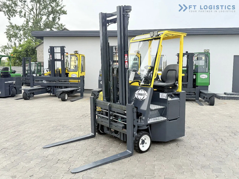 Combilift CB2500 / DUPLEX / 4100MM / DIESEL / FREE LIFT / FORK POSITIONER / SIDE SHIFT / LIKE NEW / Wide range of four-way and side loader - 四向前移式叉车:图3 Combilift CB2500 / DUPLEX / 4100MM / DIESEL / FREE LIFT / FORK POSITIONER / SIDE SHIFT / LIKE NEW / Wide range of four-way and side loader - 四向前移式叉车:图3