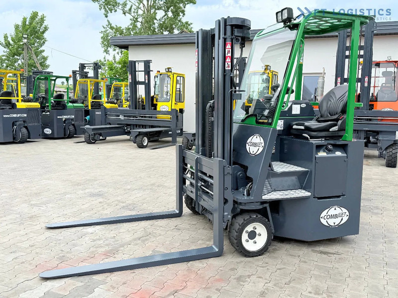 Combilift CB3000 / DIESEL / TRIPLEX 4900MM / FULL FREE LIFT / SIDE SHIFT / FORK POSITIONER / 1500MM FORKS / LIKE NEW CB3000 / DIESEL / TRI - 四向前移式叉车:图2 Combilift CB3000 / DIESEL / TRIPLEX 4900MM / FULL FREE LIFT / SIDE SHIFT / FORK POSITIONER / 1500MM FORKS / LIKE NEW CB3000 / DIESEL / TRI - 四向前移式叉车:图2