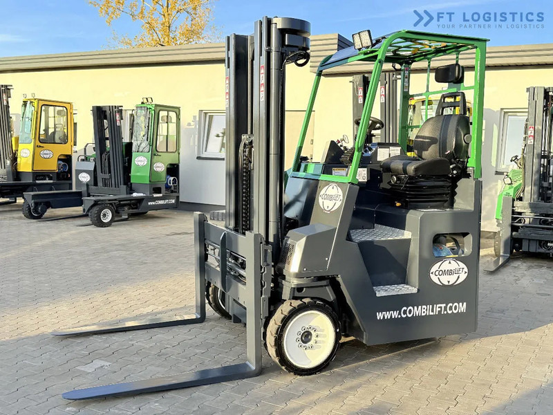 Combilift CB4000 / GAS / TRIPLEX 5200MM / FREE LIFT / FORK POSITIONER / SIDE SHIFT / EXCELLENT CONDITION / Wide range of four-way and side - 四向前移式叉车:图2 Combilift CB4000 / GAS / TRIPLEX 5200MM / FREE LIFT / FORK POSITIONER / SIDE SHIFT / EXCELLENT CONDITION / Wide range of four-way and side - 四向前移式叉车:图2