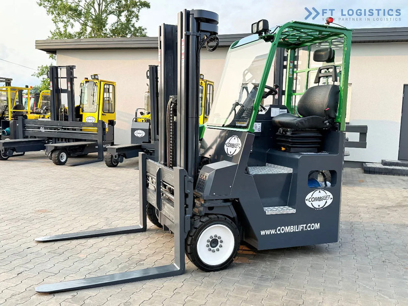 Combilift COMBILIFT C4000CB – TRIPLEX 5200mm – Year 2017 – LPG – FREE LIFT – SIDESHIFT – FORK POSITIONER – CONDITION 5/5 COMBILIFT C4000CB - 四向前移式叉车:图2 Combilift COMBILIFT C4000CB – TRIPLEX 5200mm – Year 2017 – LPG – FREE LIFT – SIDESHIFT – FORK POSITIONER – CONDITION 5/5 COMBILIFT C4000CB - 四向前移式叉车:图2