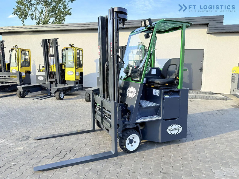 Combilift Combilift C2500CB / TRIPLEX / 5500MM / FREE LIFT / DIESEL / ONLY 3768 MTH / FORK POSITIONER / SIDE SHIFT / NEW TYRES / LIKE NEW - 四向前移式叉车:图2 Combilift Combilift C2500CB / TRIPLEX / 5500MM / FREE LIFT / DIESEL / ONLY 3768 MTH / FORK POSITIONER / SIDE SHIFT / NEW TYRES / LIKE NEW - 四向前移式叉车:图2