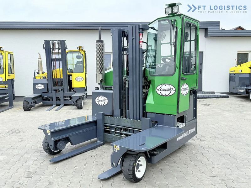 Combilift Combilift C3000 / DIESEL / TRIPLEX 4900MM / FREE LIFT / FORK POSITIONER / HEATING / FULL CABIN / PERFECT CONDITION / Wide range - 四向前移式叉车:图4 Combilift Combilift C3000 / DIESEL / TRIPLEX 4900MM / FREE LIFT / FORK POSITIONER / HEATING / FULL CABIN / PERFECT CONDITION / Wide range - 四向前移式叉车:图4