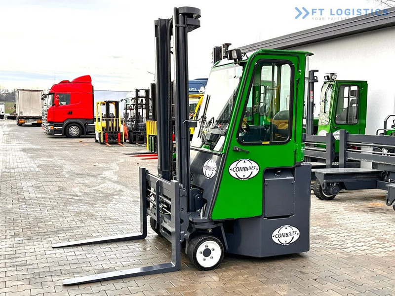 Combilift Combilift C3000CB - DUPLEX 4000mm - Year 2015 - / CABIN - HEATING / ONLY 6546 MTH / EXCELLENT CONDITION / LIKE NEW! Combilift C3 - 四向前移式叉车:图3 Combilift Combilift C3000CB - DUPLEX 4000mm - Year 2015 - / CABIN - HEATING / ONLY 6546 MTH / EXCELLENT CONDITION / LIKE NEW! Combilift C3 - 四向前移式叉车:图3