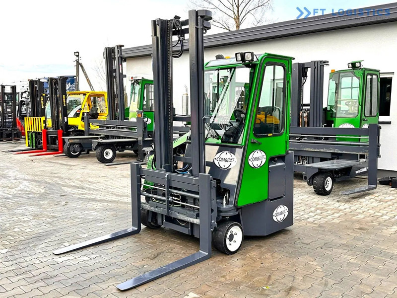 Combilift Combilift C3000CB - DUPLEX 4000mm - Year 2015 - / CABIN - HEATING / ONLY 6546 MTH / EXCELLENT CONDITION / LIKE NEW! Combilift C3 - 四向前移式叉车:图1 Combilift Combilift C3000CB - DUPLEX 4000mm - Year 2015 - / CABIN - HEATING / ONLY 6546 MTH / EXCELLENT CONDITION / LIKE NEW! Combilift C3 - 四向前移式叉车:图1