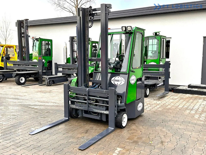 Combilift Combilift C3000CB - DUPLEX 4000mm - Year 2015 - / CABIN - HEATING / ONLY 6546 MTH / EXCELLENT CONDITION / LIKE NEW! Combilift C3 - 四向前移式叉车:图2 Combilift Combilift C3000CB - DUPLEX 4000mm - Year 2015 - / CABIN - HEATING / ONLY 6546 MTH / EXCELLENT CONDITION / LIKE NEW! Combilift C3 - 四向前移式叉车:图2