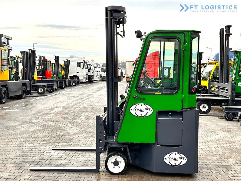 Combilift Combilift C3000CB - DUPLEX 4000mm - Year 2015 - / CABIN - HEATING / ONLY 6546 MTH / EXCELLENT CONDITION / LIKE NEW! Combilift C3 - 四向前移式叉车:图4 Combilift Combilift C3000CB - DUPLEX 4000mm - Year 2015 - / CABIN - HEATING / ONLY 6546 MTH / EXCELLENT CONDITION / LIKE NEW! Combilift C3 - 四向前移式叉车:图4