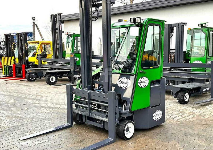 Combilift Combilift C3000CB - DUPLEX 4000mm - Year 2015 - / CABIN - HEATING / ONLY 6546 MTH / EXCELLENT CONDITION / LIKE NEW! - 四向前移式叉车:图2 Combilift Combilift C3000CB - DUPLEX 4000mm - Year 2015 - / CABIN - HEATING / ONLY 6546 MTH / EXCELLENT CONDITION / LIKE NEW! - 四向前移式叉车:图2