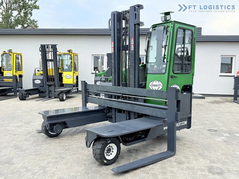 Combilift Combilift C4500 / DIESEL / DUPLEX 4000MM / WIDE FORK POSITIONER / HEATING / FULL CABIN / PERFECT CONDITION / Wide range of four- - 四向前移式叉车:图2 Combilift Combilift C4500 / DIESEL / DUPLEX 4000MM / WIDE FORK POSITIONER / HEATING / FULL CABIN / PERFECT CONDITION / Wide range of four- - 四向前移式叉车:图2