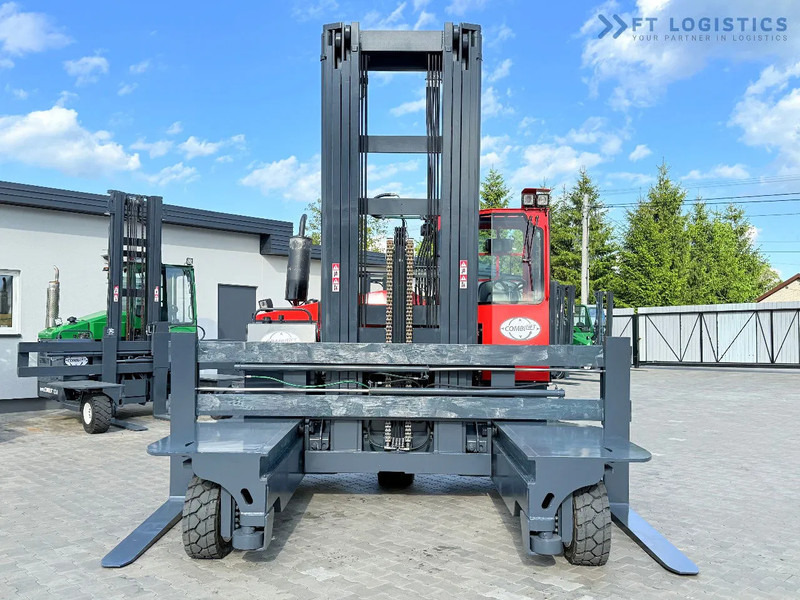 Combilift Combilift Wózki 4-kierunkowe C8000 / GAS / TRIPLEX 8300 / WIDE FORK POSITIRONER / FREE-LIFT / A comprehensive range of four-way - 四向前移式叉车:图4 Combilift Combilift Wózki 4-kierunkowe C8000 / GAS / TRIPLEX 8300 / WIDE FORK POSITIRONER / FREE-LIFT / A comprehensive range of four-way - 四向前移式叉车:图4