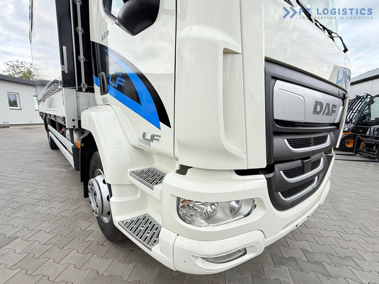 侧帘卡车 DAF LF 260 FA / AUTOMATIC / 9,255 kg PAYLOAD / 4x2 / 18 PALLETS / TAIL LIFT / SIDE BOARDS / EXCELLENT CONDITION!：图28
