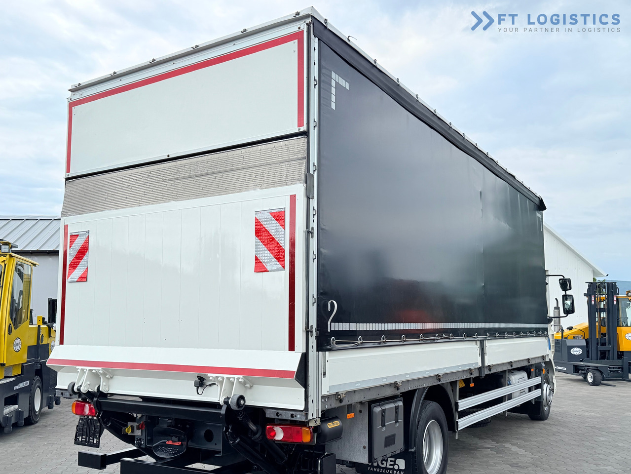 侧帘卡车 DAF LF 260 FA / AUTOMATIC / 9,255 kg PAYLOAD / 4x2 / 18 PALLETS / TAIL LIFT / SIDE BOARDS / EXCELLENT CONDITION!：图19