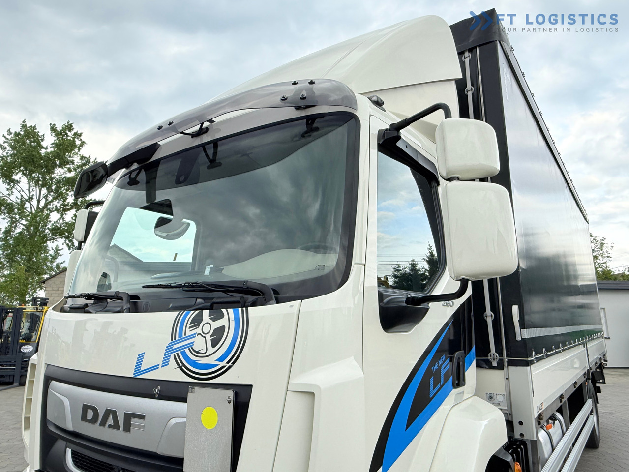 侧帘卡车 DAF LF 260 FA / AUTOMATIC / 9,255 kg PAYLOAD / 4x2 / 18 PALLETS / TAIL LIFT / SIDE BOARDS / EXCELLENT CONDITION!：图30