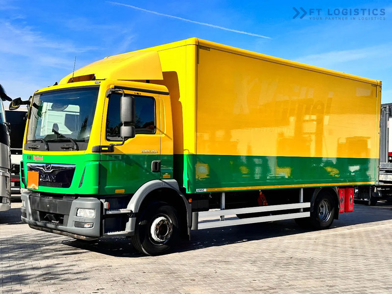 MAN TGM 15.250 MAN TGM 15.250 4X2 / CONTAINER - 16 PALLETS / TAIL LIFT / TIRES 80% / PERFECT CONDITION - 厢式卡车:图1 MAN TGM 15.250 MAN TGM 15.250 4X2 / CONTAINER - 16 PALLETS / TAIL LIFT / TIRES 80% / PERFECT CONDITION - 厢式卡车:图1
